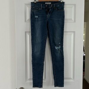 Women's Levi's 710 super skinny dark wash jeans size 29